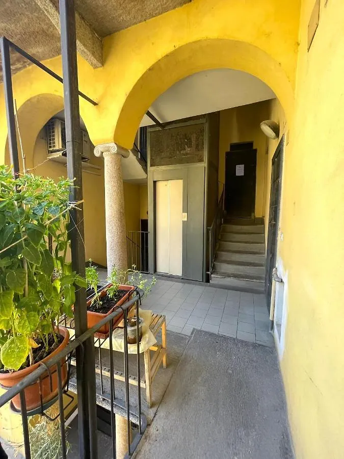 Easy Milano - Rooms And Apartments Navigli 2*, Milan Italy