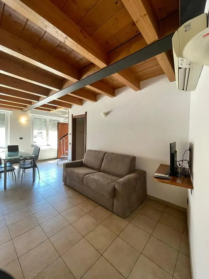 Easy Milano - Rooms And Apartments Navigli