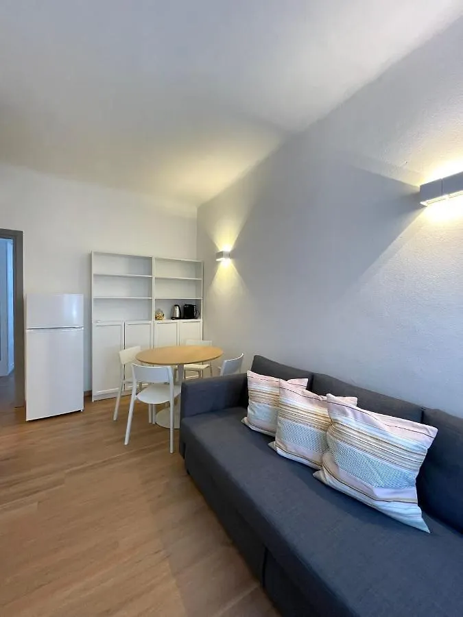 Easy Milano - Rooms And Apartments Navigli 2*, Milan Italy
